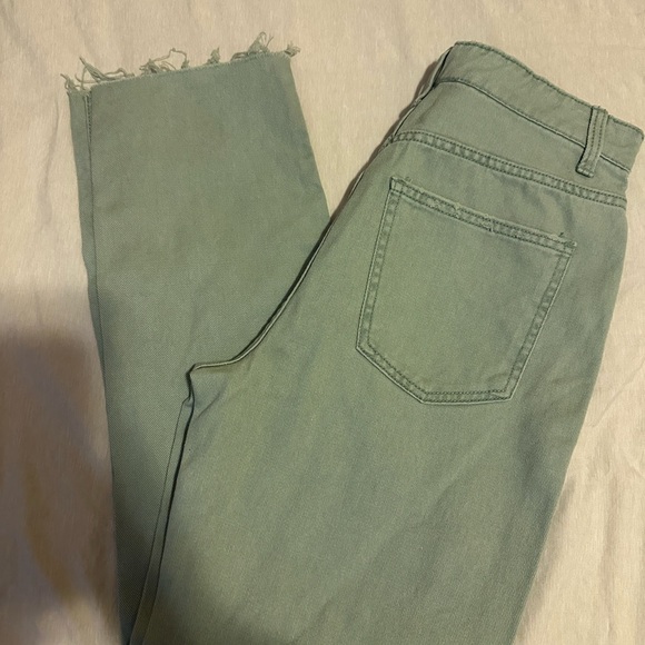 No Boundaries Sage Green Ankle Jeans - Picture 1 of 3